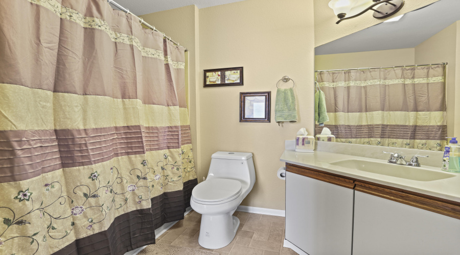 Guest Bathroom