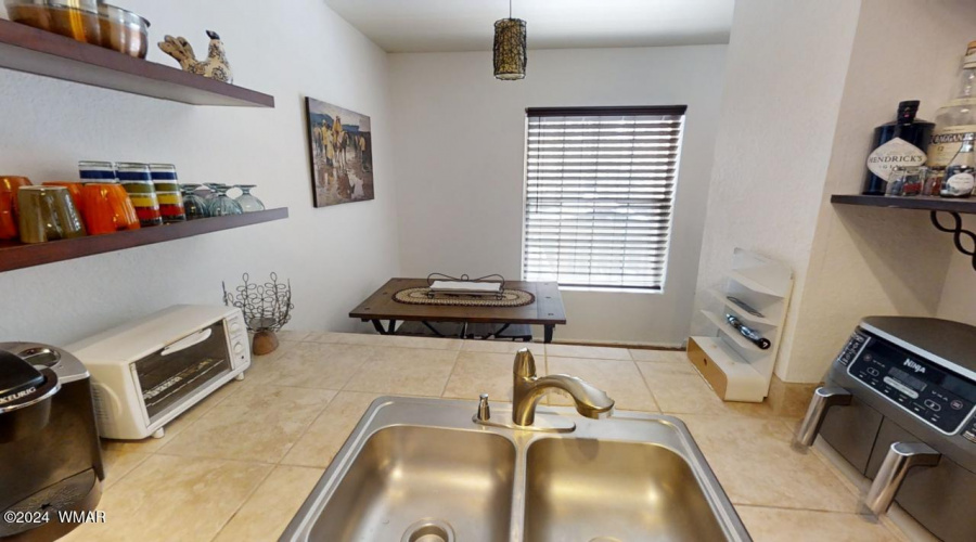 PineCreek_condo_223-Kitchen 3