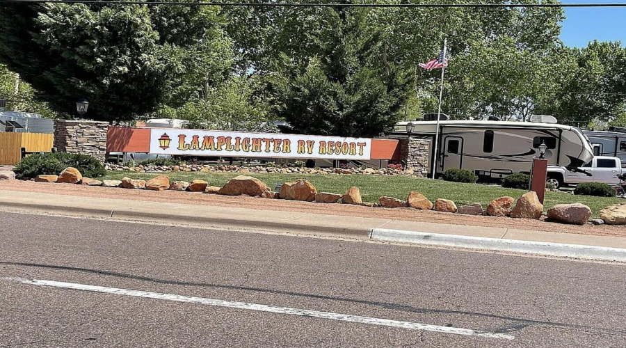 Lamplighter resort entrance