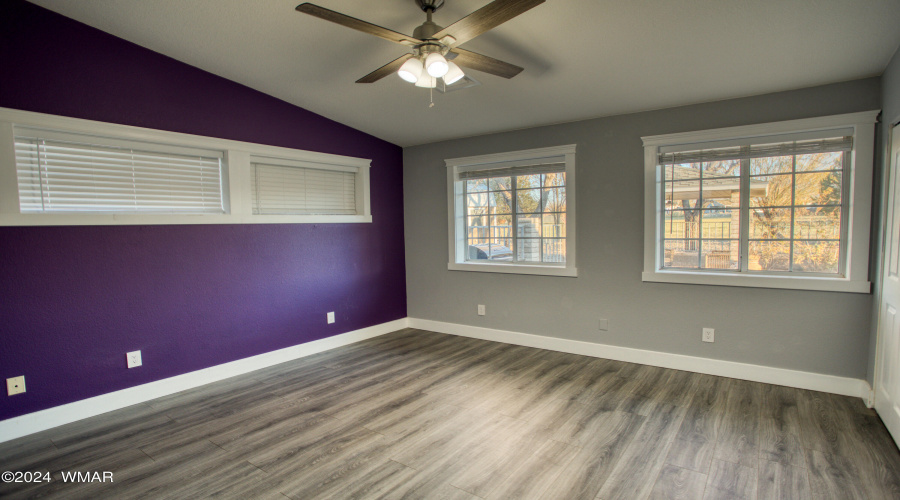 Guest Room w/Fairway Views