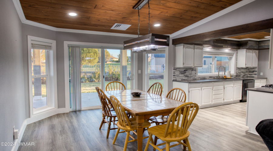 Dining Room w/Fairway Views