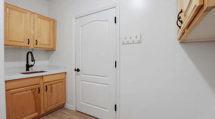 Laundry Room w Sink