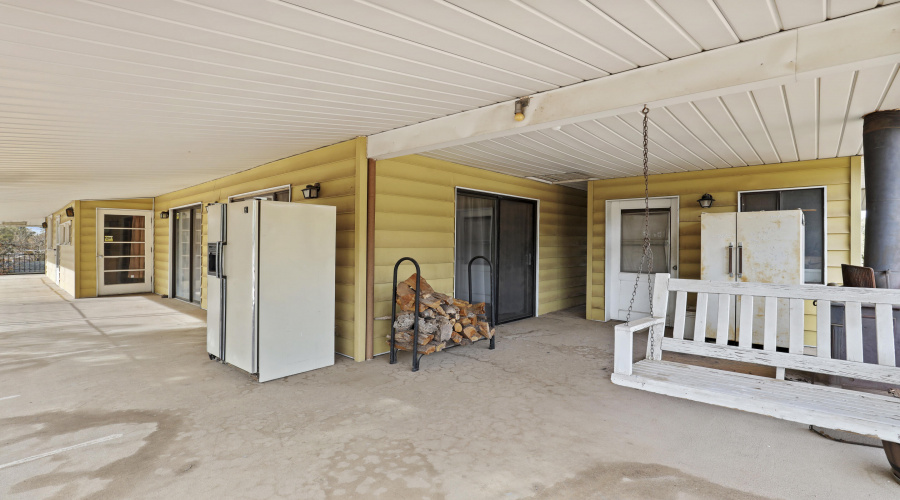 Covered Deck -Front Door