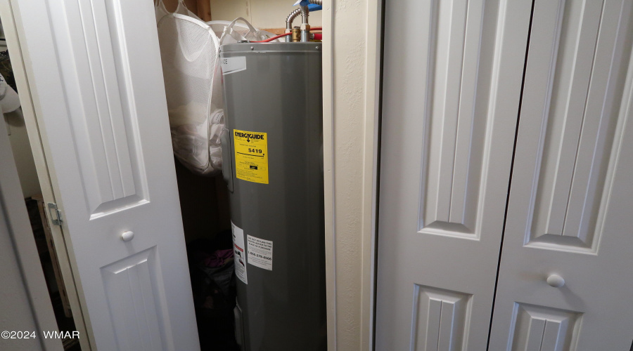 1870 Fairway new 40 gal water heater ele