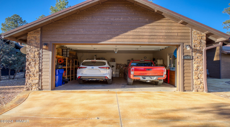 25 GARAGE