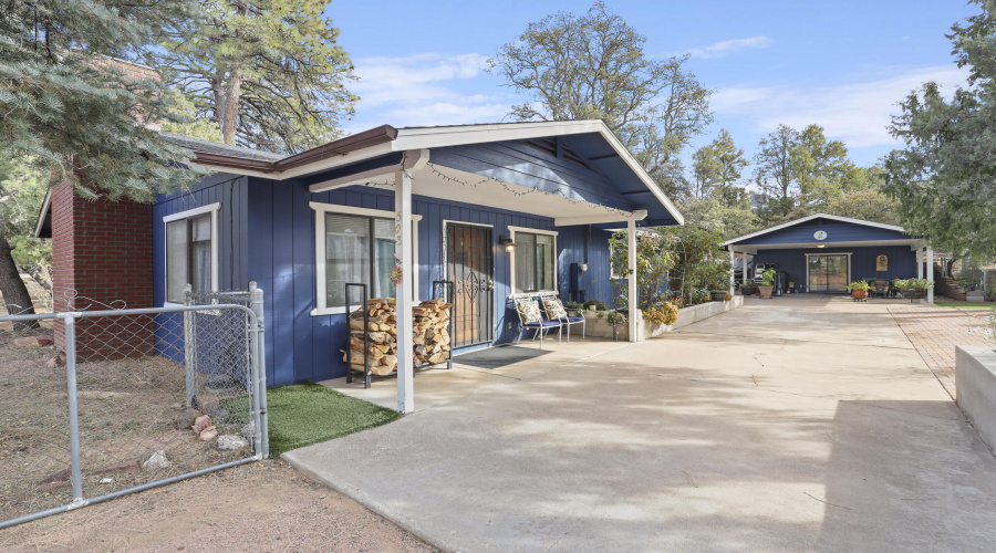 House and Guest House