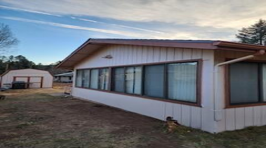 East Facing-Shed