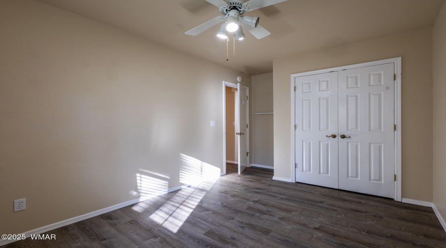 Guest Bedroom2