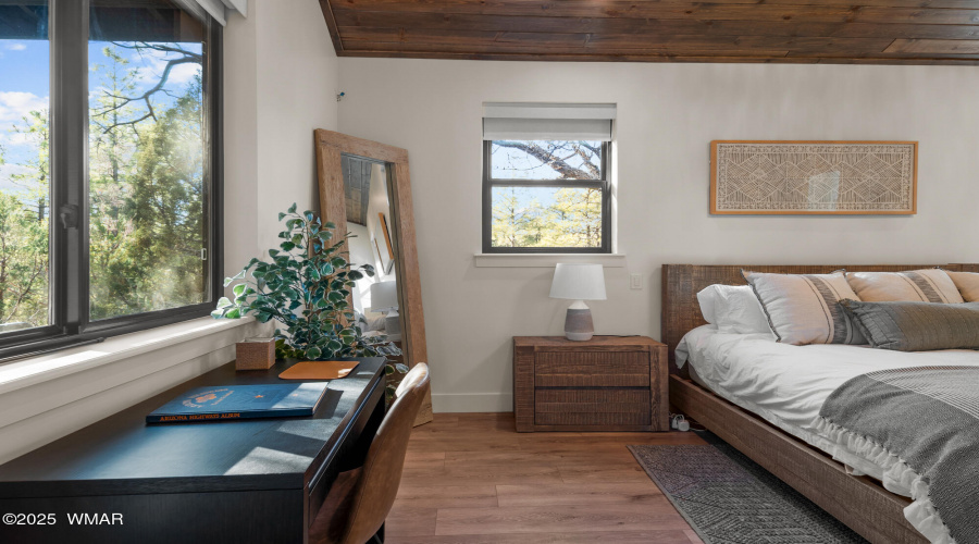 King Size Bed In Master Bedroom