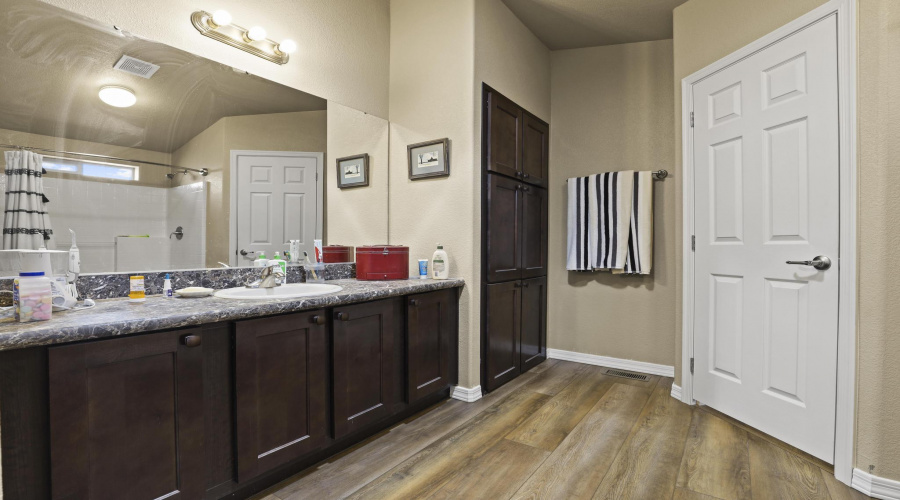 Photo 14 - Master Bathroom