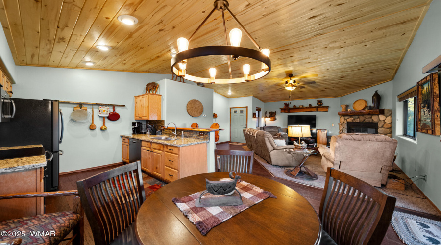 Dining Room/Kitchen