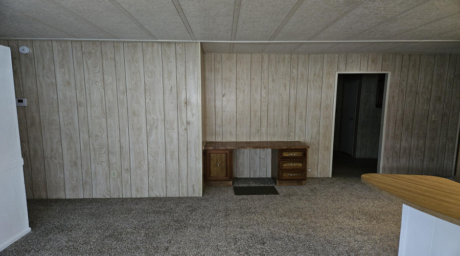 DINING AREA & OFFCIE DESK