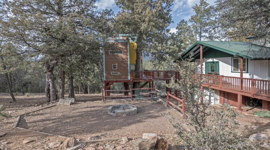 Large Fire Pit Area