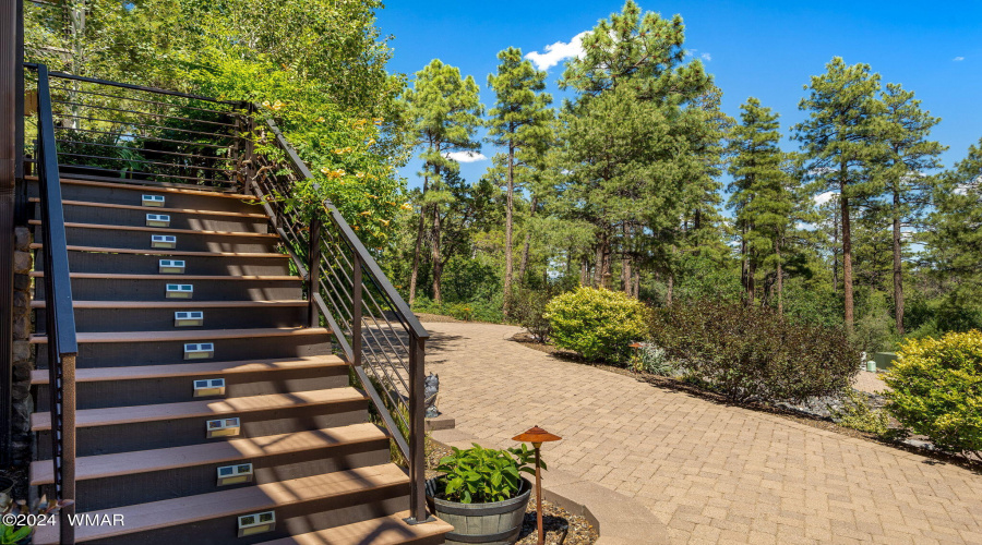 Front Elevation - Circular Driveway