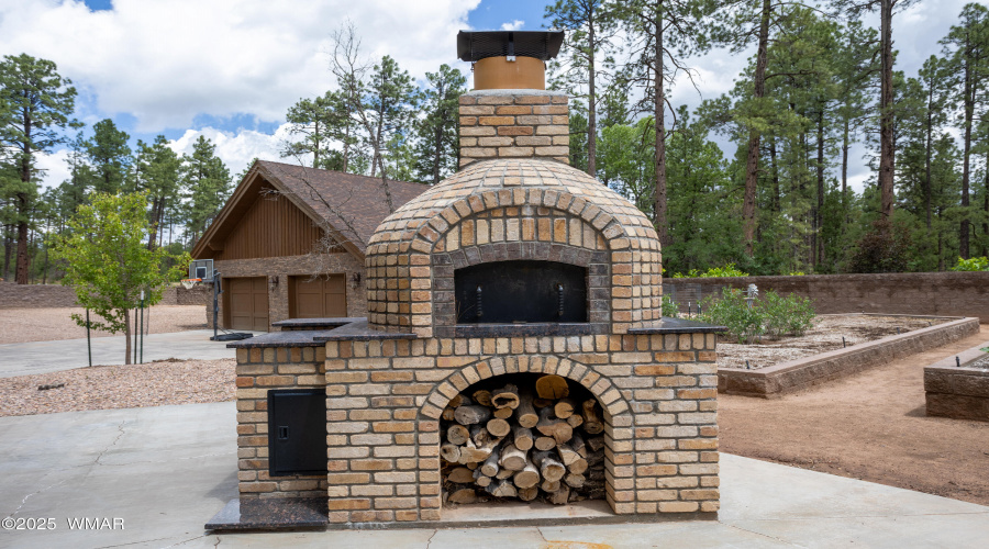 Outdoor Oven