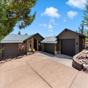 2511 E GOLDEN ASTER Circle