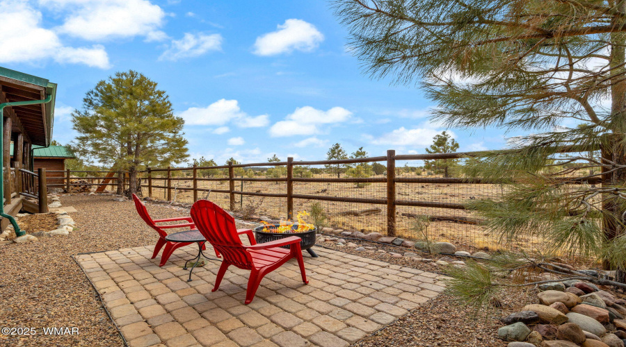 FIREPIT PATIO