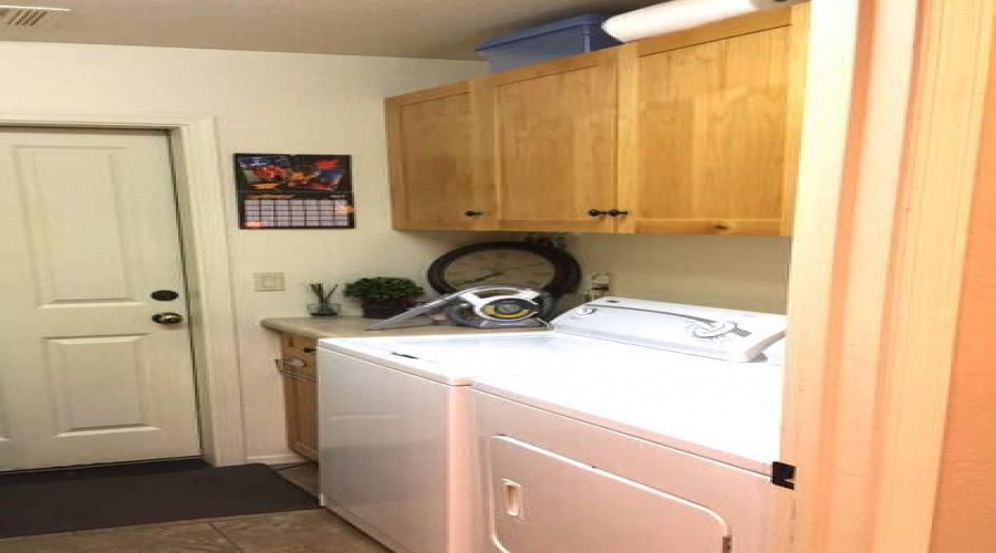 13-Laundry Room