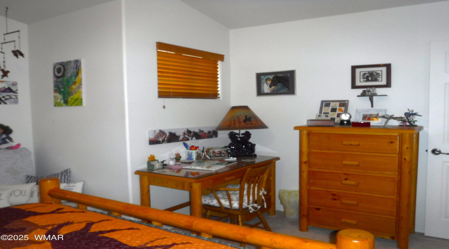 upstairs bedroom has sitting area