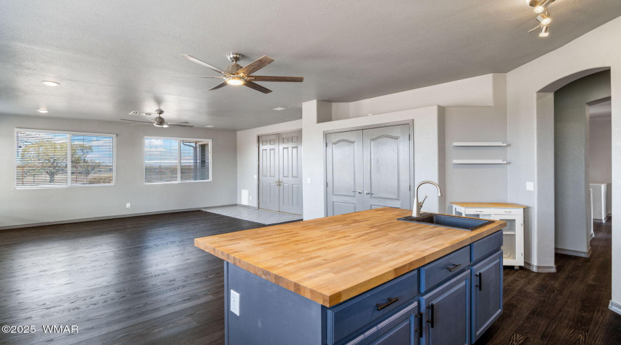 5012HollyhockSt-Claysprings-AZ-14