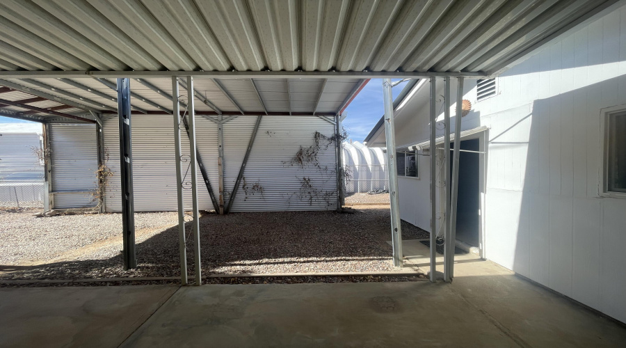 Carport /cabin