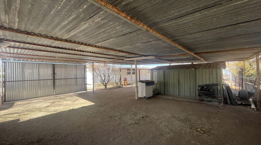 Additional carport