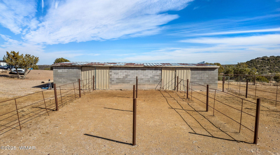 280 Freedom Ln-Barn with fencing