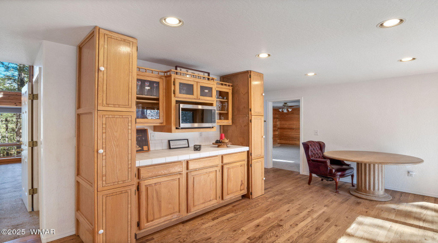 Kitchen/Dining Area