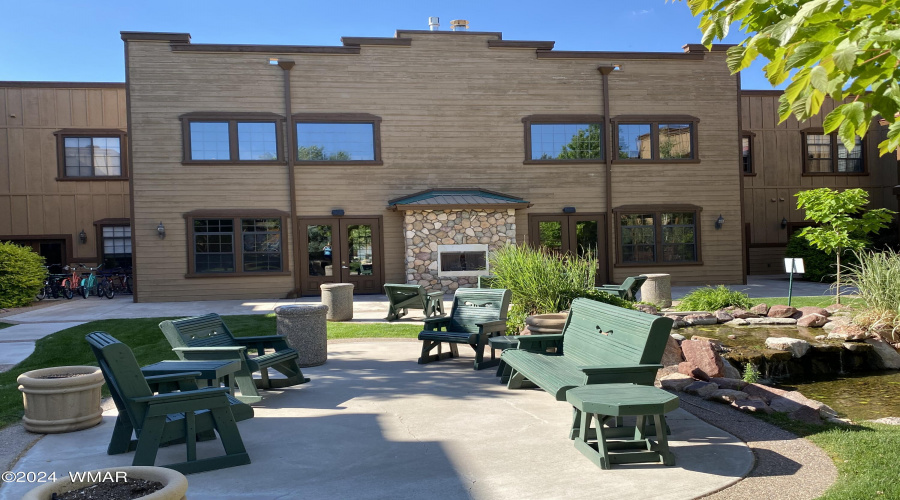 CONDO COURTYARD