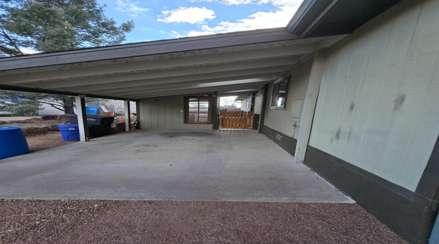 CARPORT