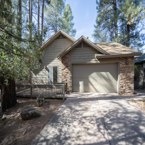 Front fenced patio