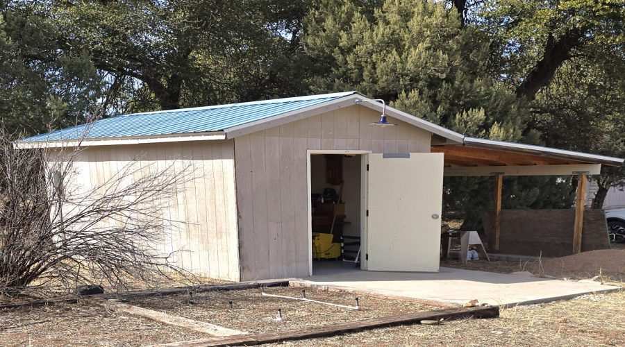 Strg Shed Entry side