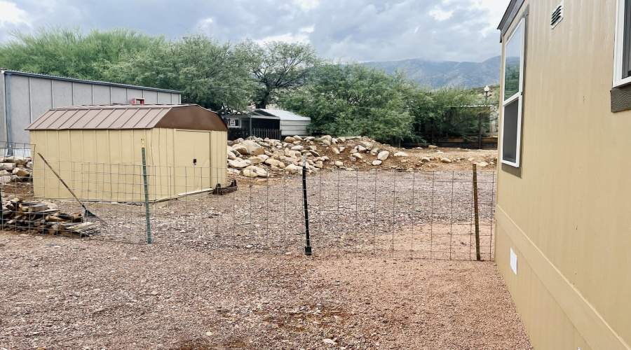 Storage back yard fenced