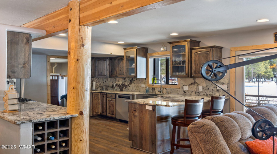 Kitchen with Breakfast Bar