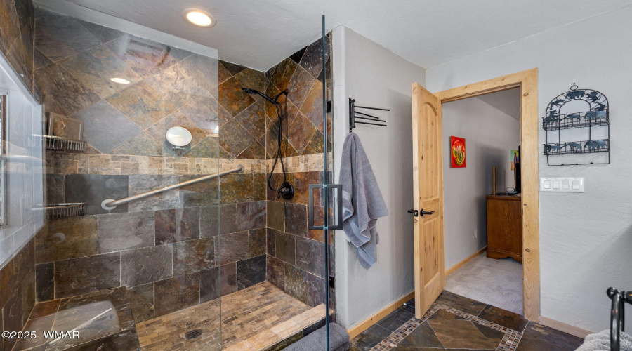 Primary En Suite Walk-in Shower