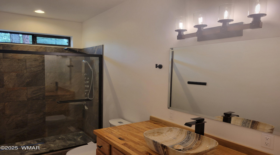 Guest Suite Bath