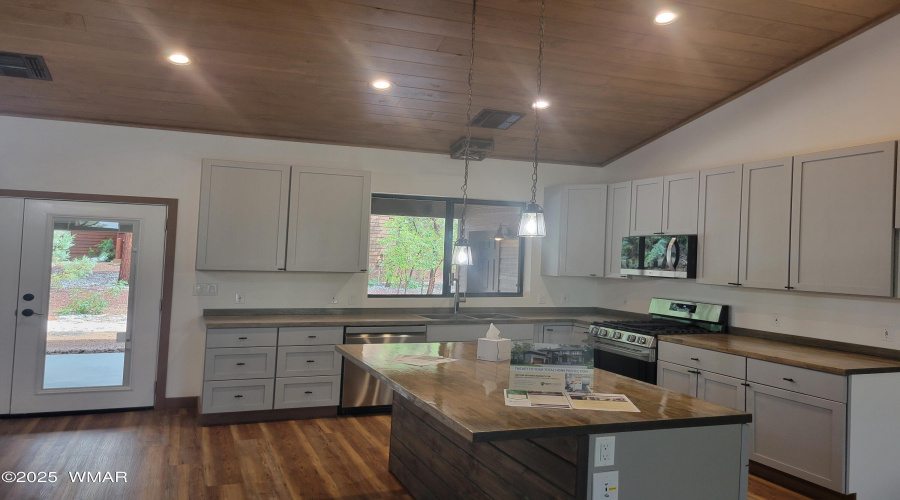 Kitchen 2