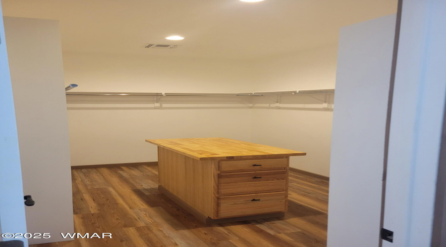 Master Closet 2