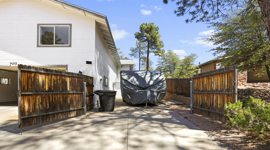 RV Gate