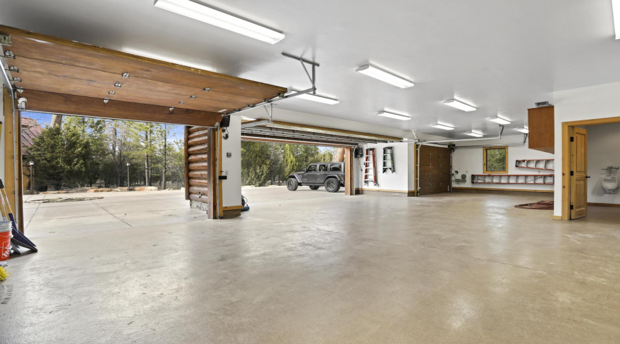 #51 Oversized Garage