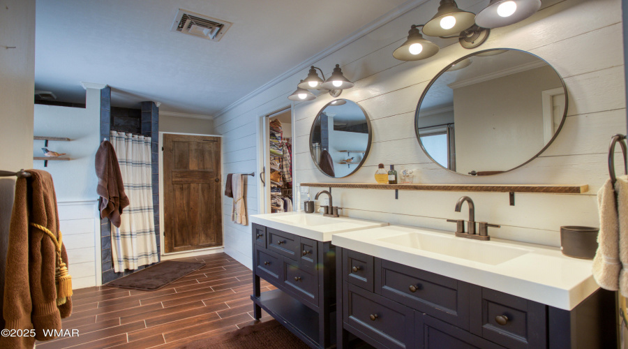 Double Vanity