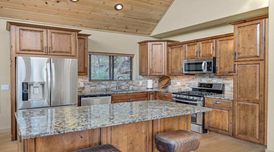 27-web-or-mls-TimberCreekImagery-63