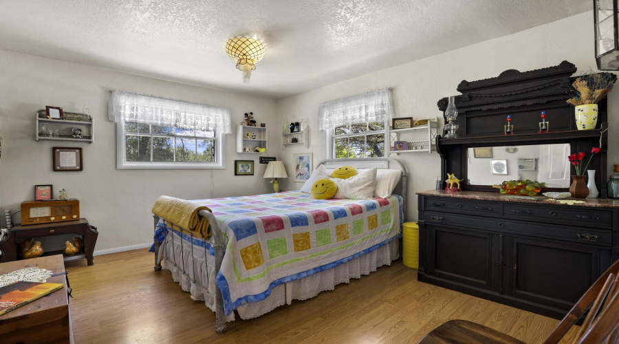 Guest Bedroom 1