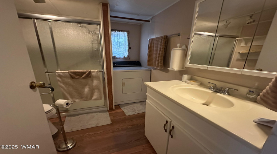 Summer Haven Bath 1