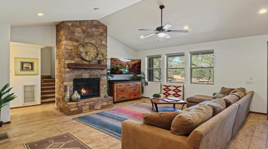 Family Room w/Gas Fireplace
