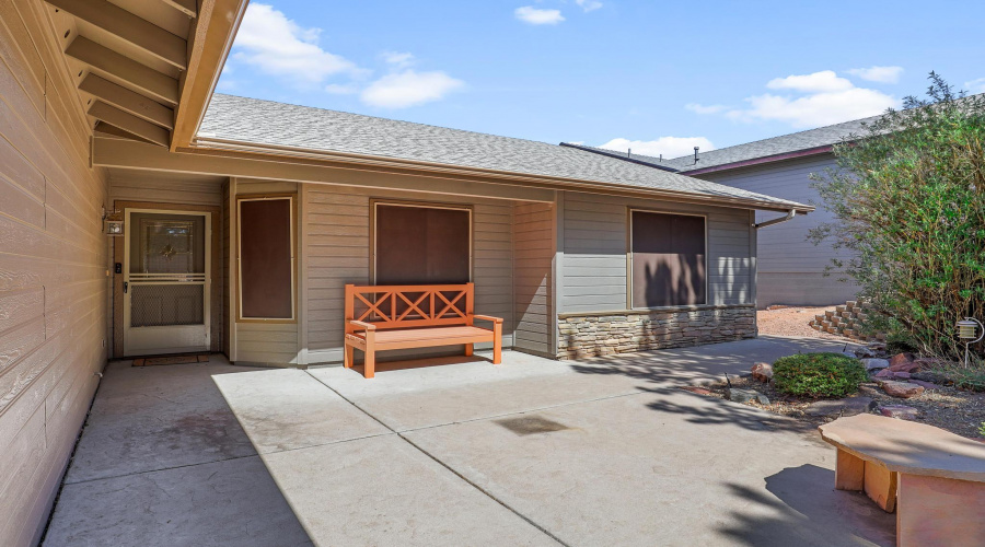 Inviting large courtyard