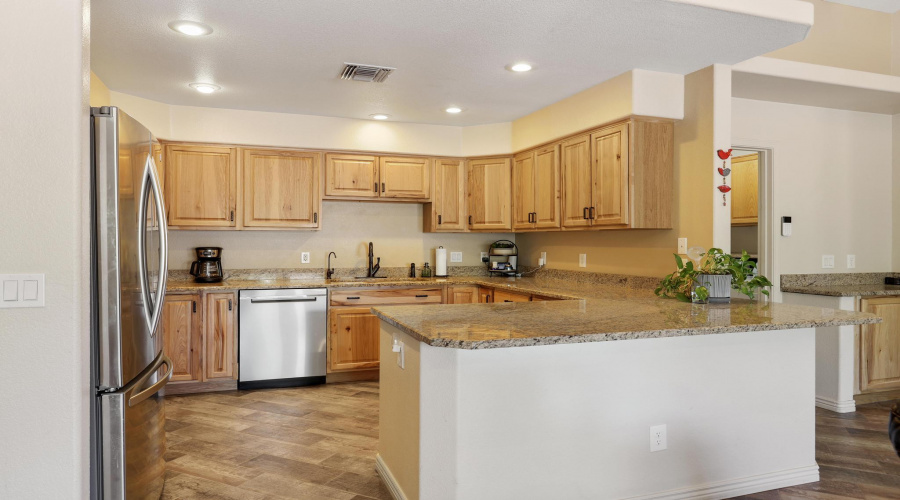 Hickory cabinets & granite counters
