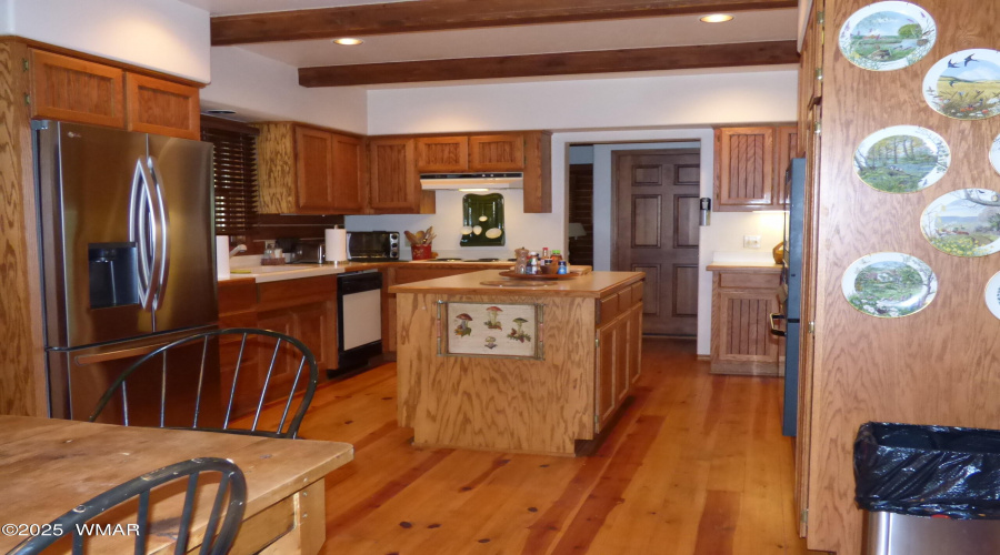 Kitchen (2)
