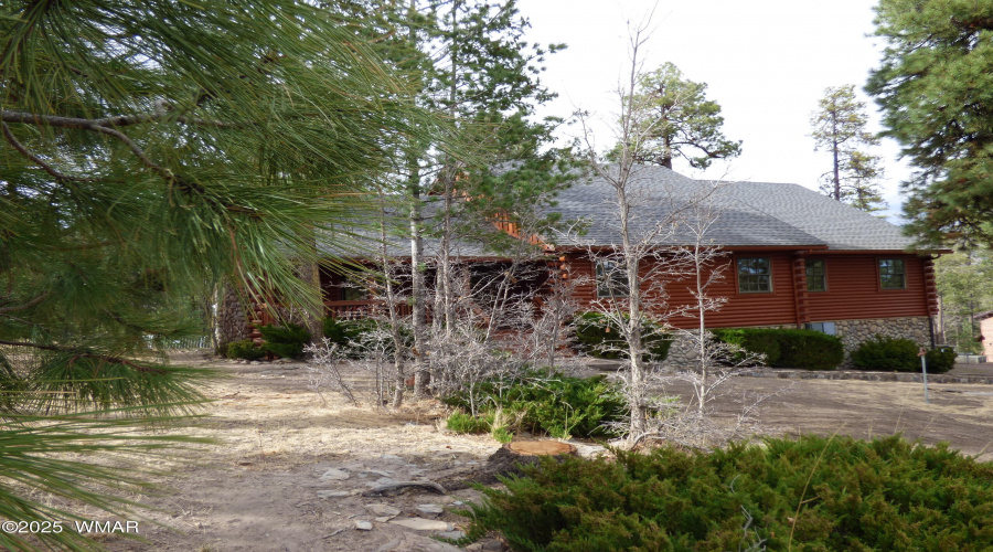 Exterior (11)