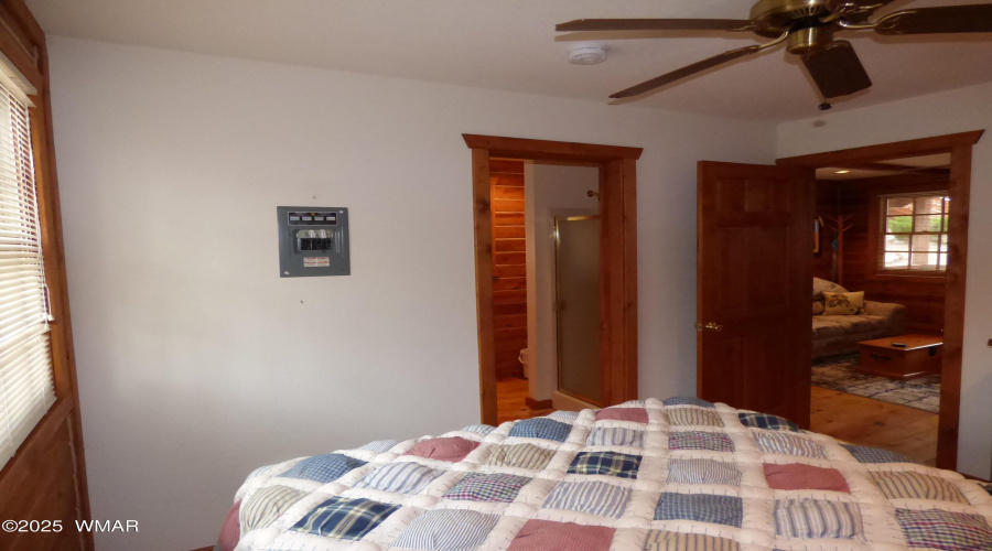 Guest Cabin (5)